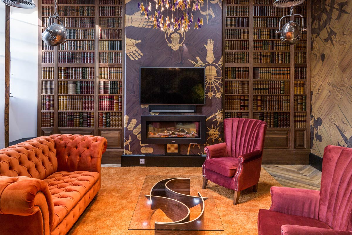 The Apartment S Head Judge Laurence Llewelyn Bowen Shares