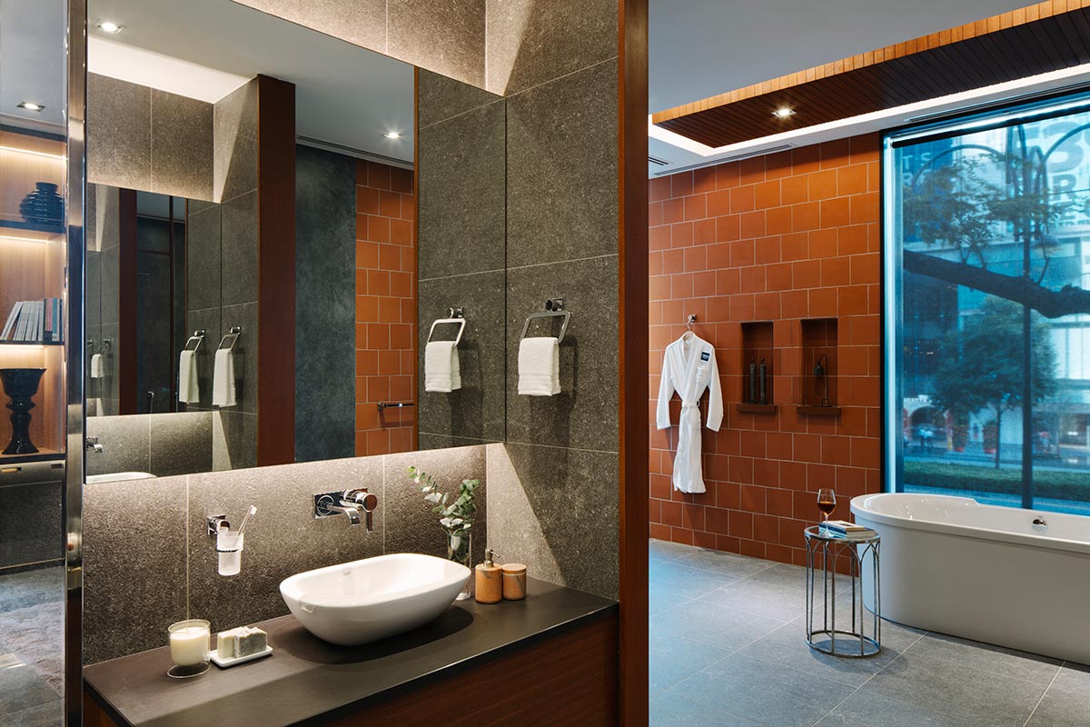 SquareRooms-GROHE-sri-panwa-bathroom