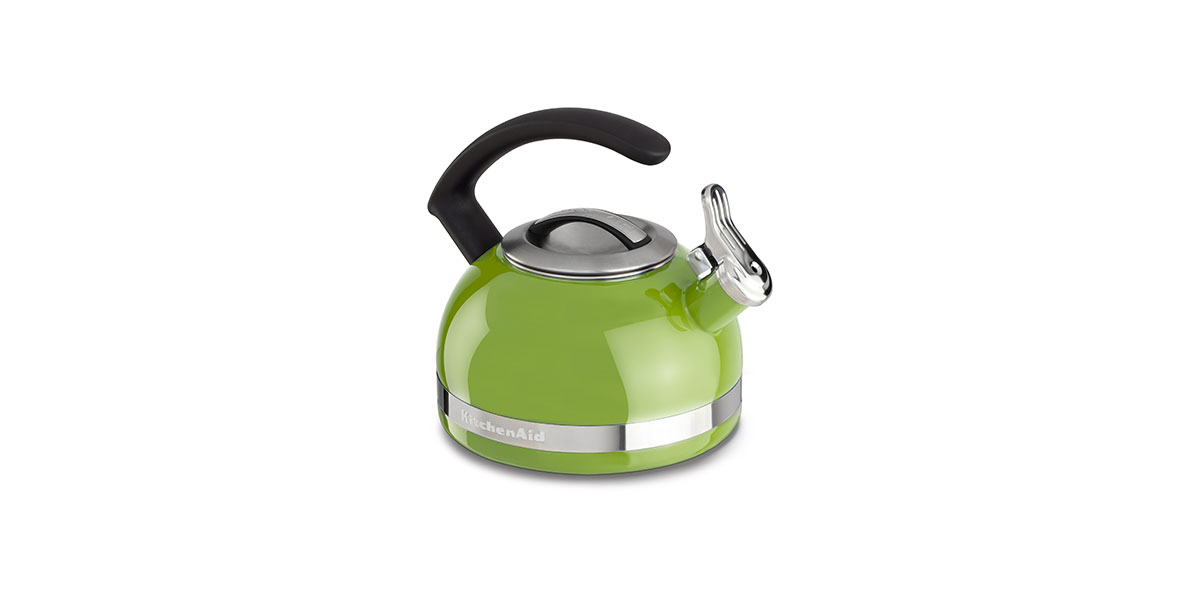 SquareRooms-kitchenaid-kettle-with-chandle-and-trimband