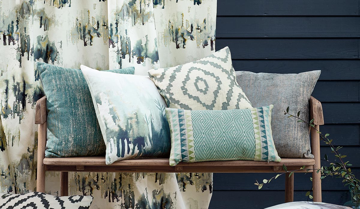 How To Transform Your Living Room With The Right Soft Furnishings