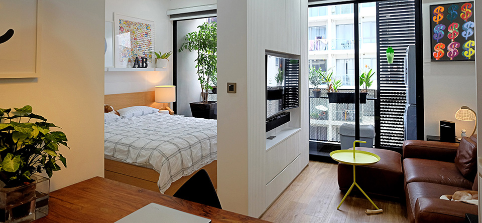 In Photos: A Compact Yet Functional Shoebox Apartment | SquareRooms