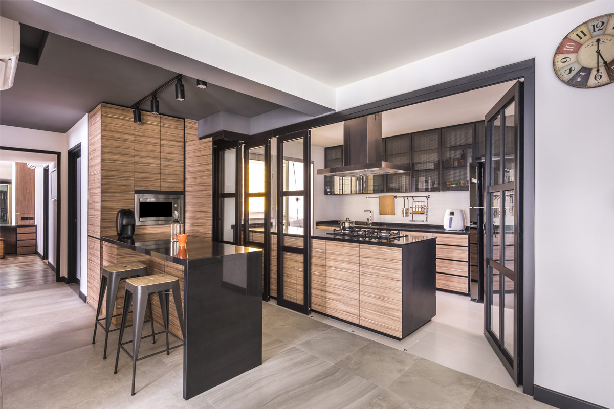 squarerooms-akihaus-open-concept-kitchen-glass-doors