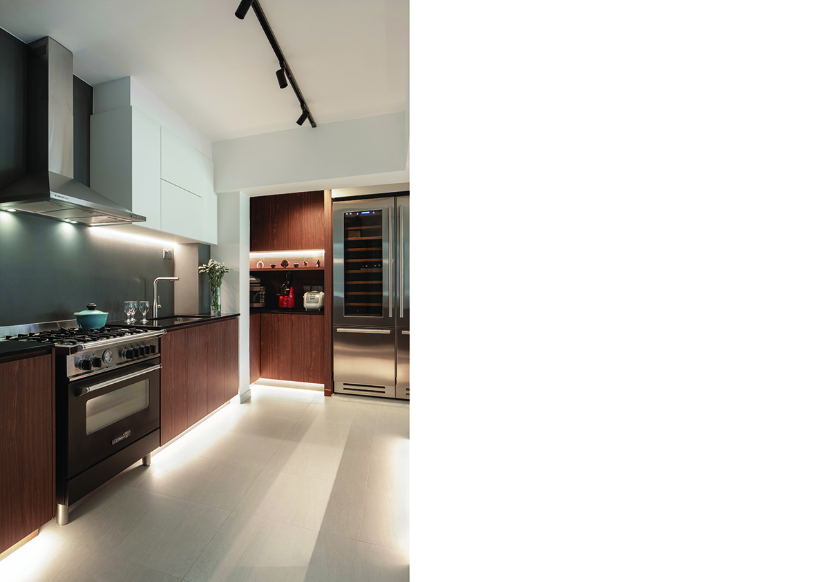 squarerooms-d'marvel-scale-lighting-kitchen-wooden-appliances-contemporary