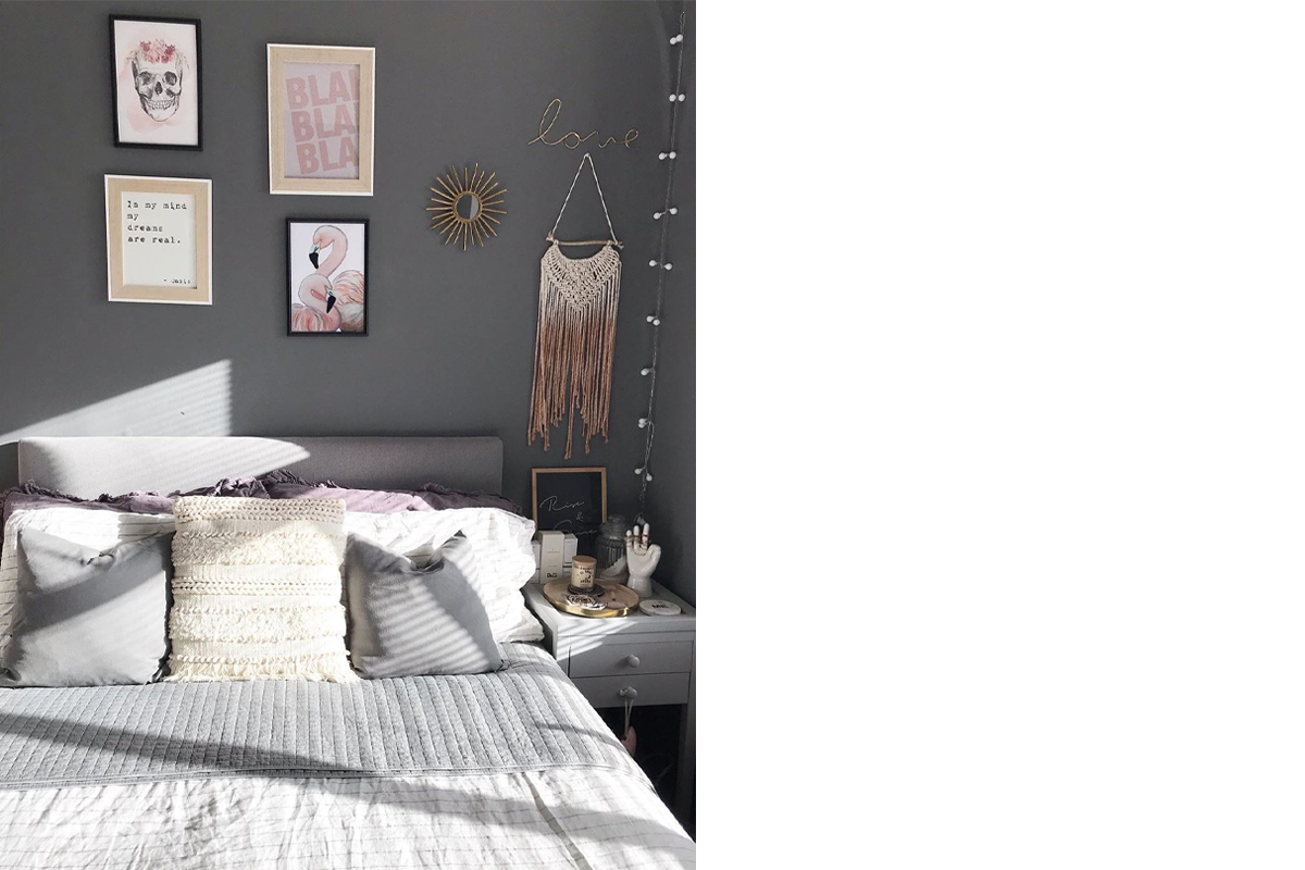 squarerooms-myshabbybohome-bedroom-decor-wall-art-blue-mirror-bed-posters-words