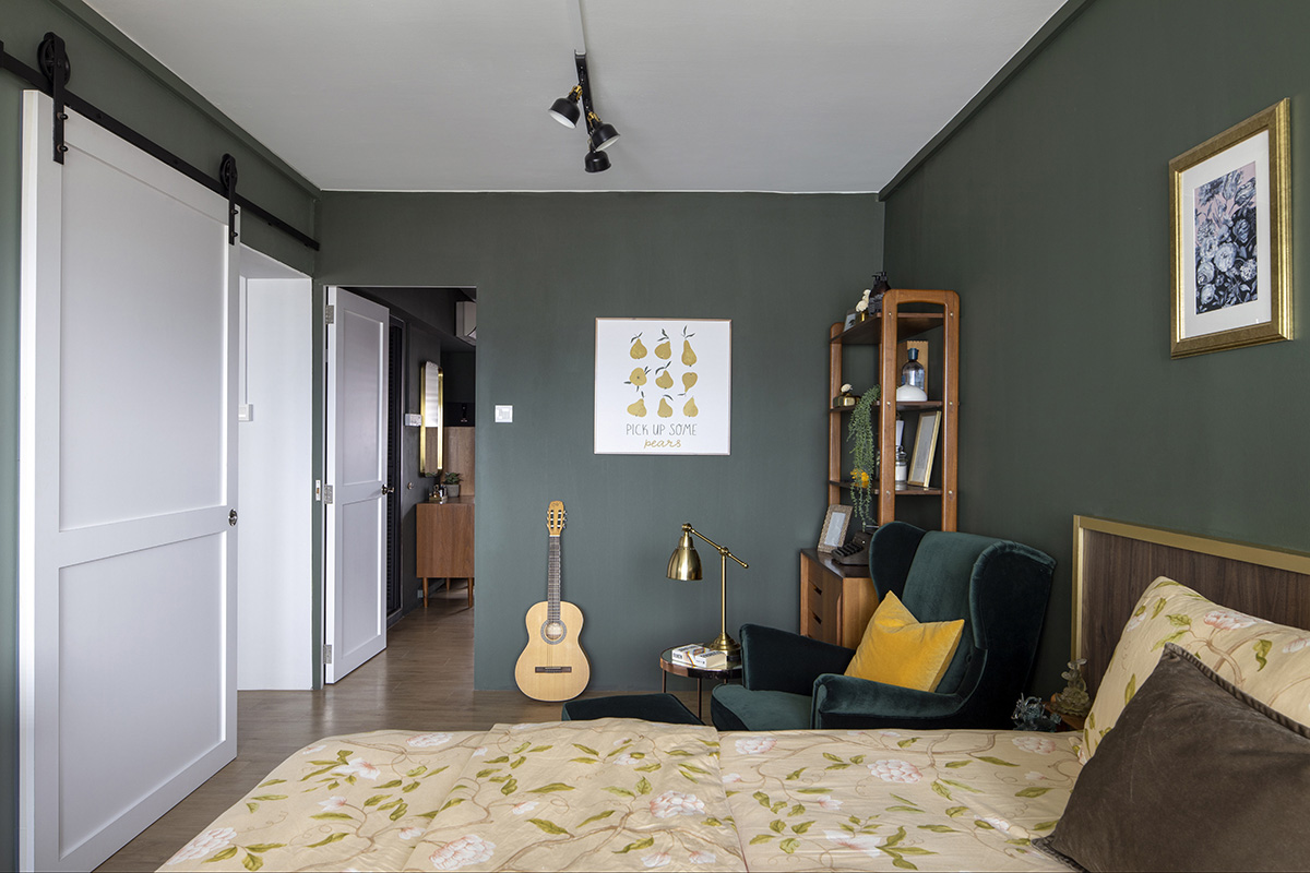 squarerooms-versaform-mid-century-modern-vintage-singapore-hdb-renovation-interior-design-dark-blue-walls-bedroom