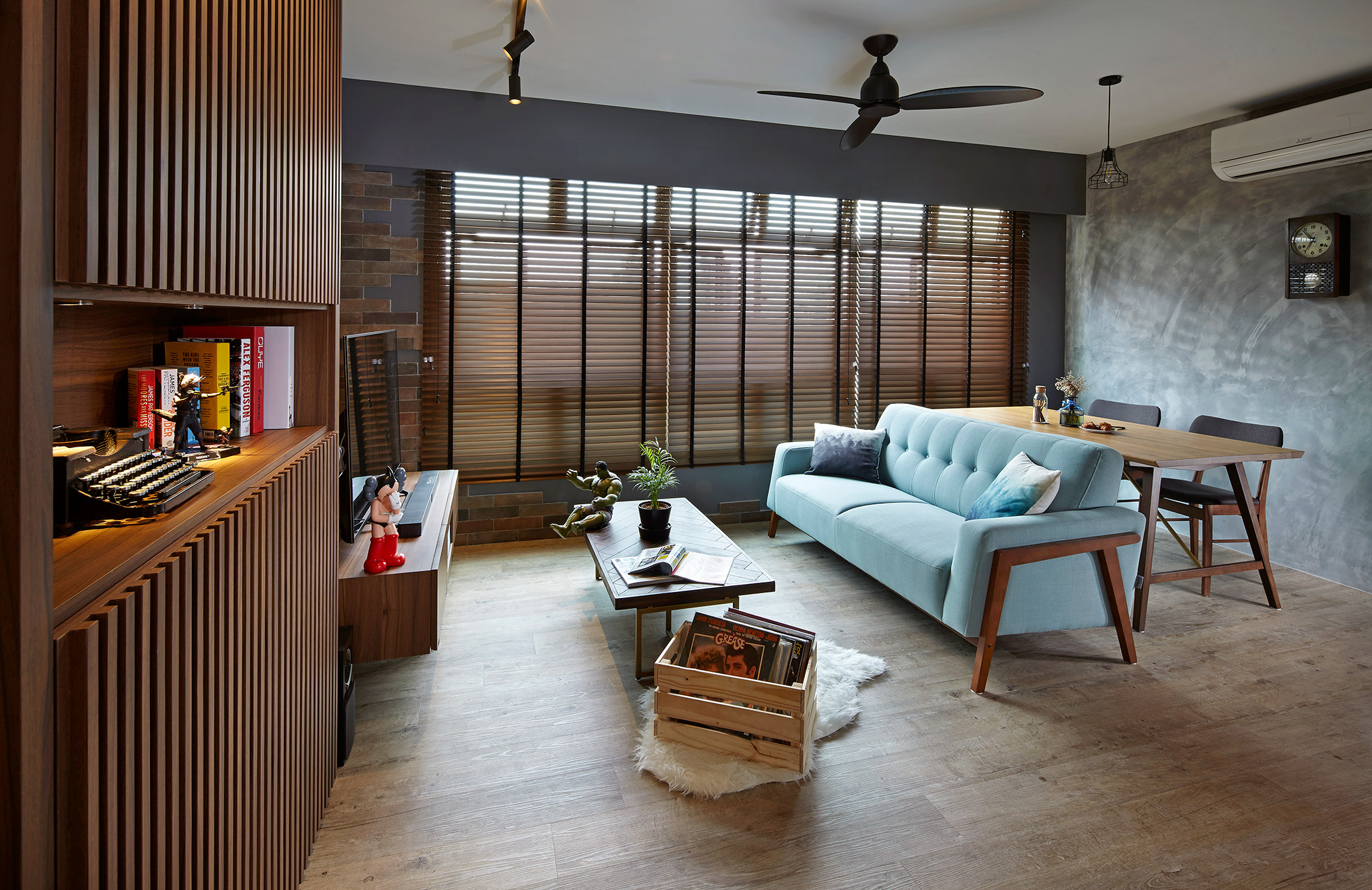 squarerooms-notion-of-w-singapore-interior-design-living-room-home-cosy-moody-wood-classy