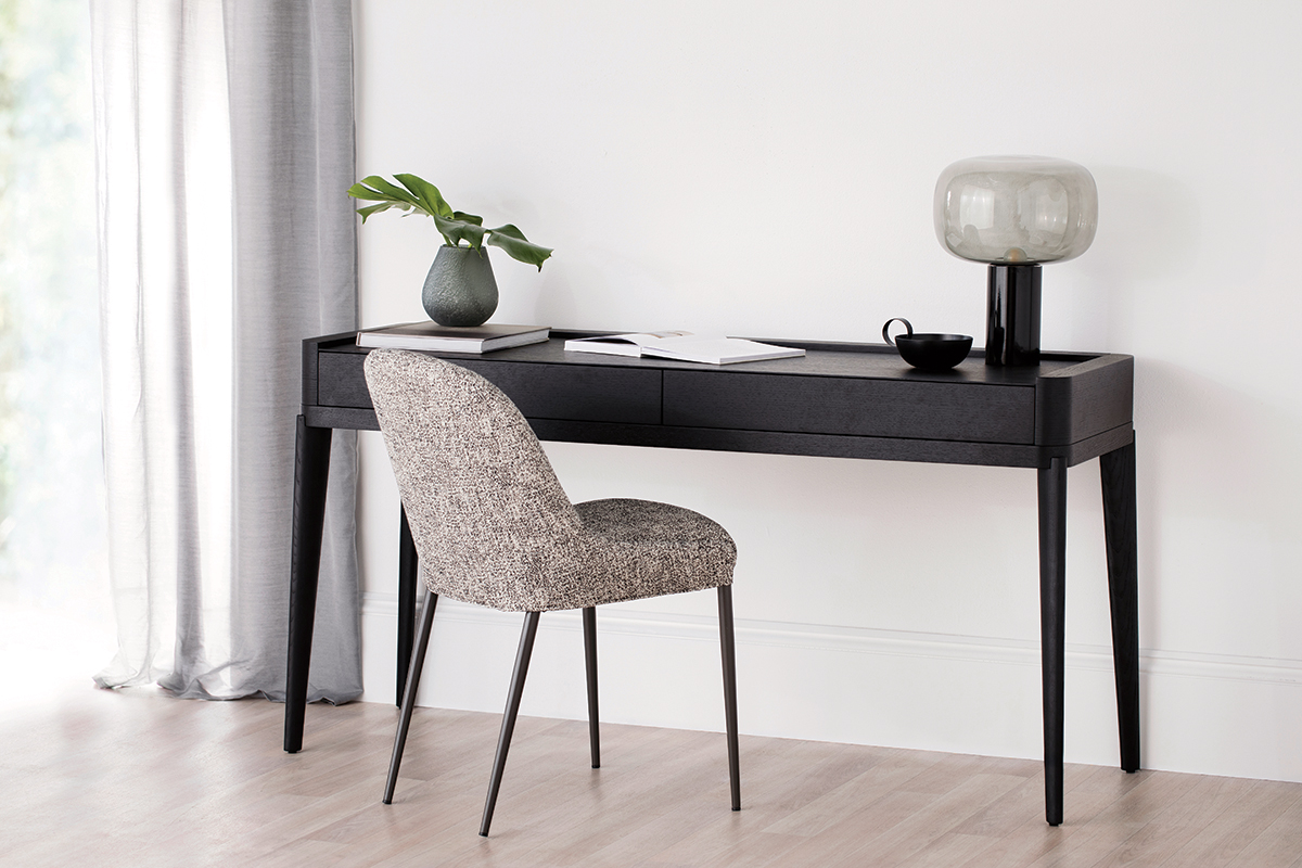 squarerooms-king-living-Dainelli-desk-lifestyle-shot-black-grey-minimalist