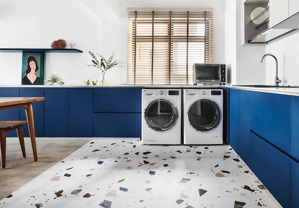 squarerooms-dans-workshop-contemporary-4-room-hdb-design-renovation-blue-kitchen-service-yard-laundry-room