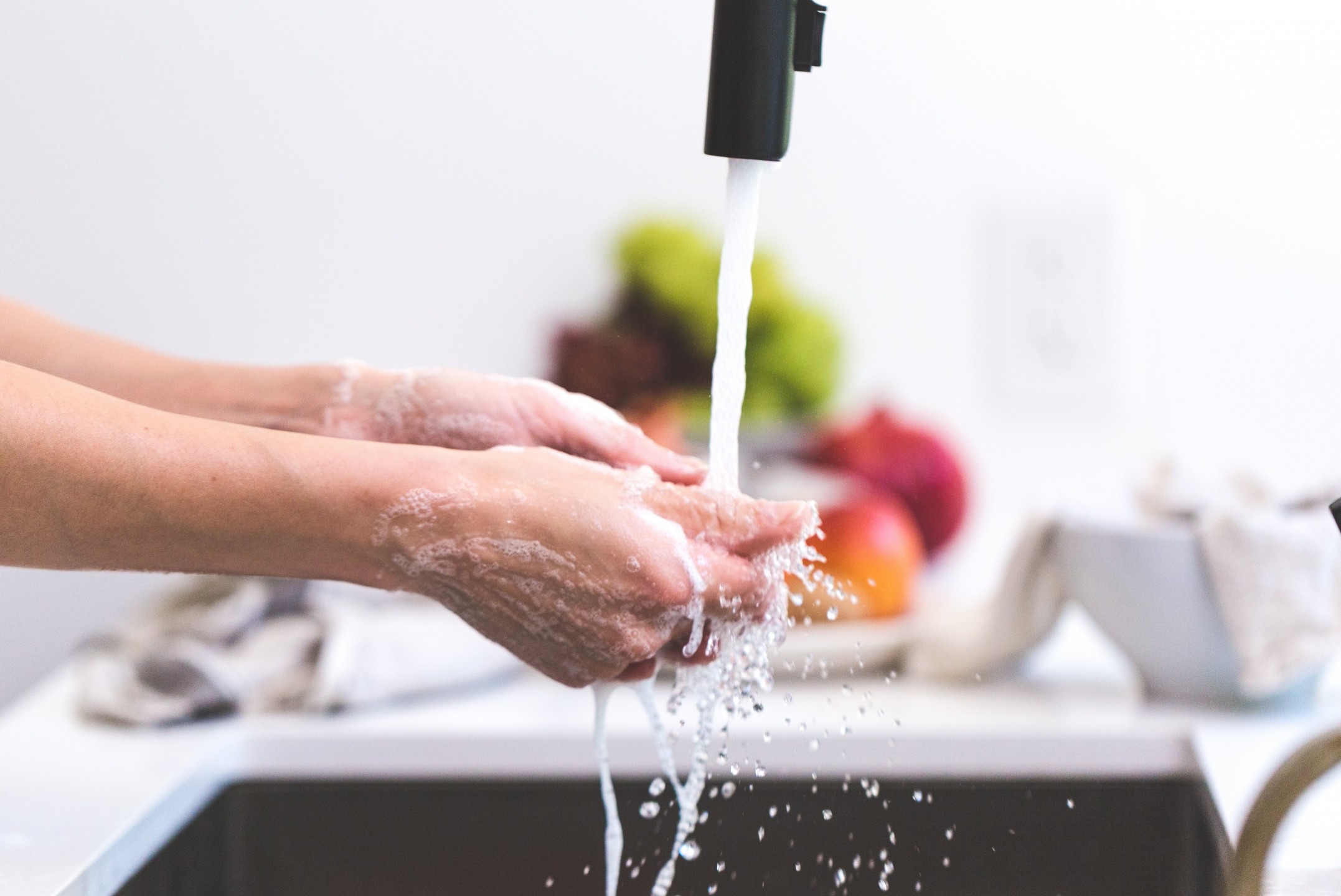 squarerooms-cooking-hands-handwashing-health-sink-kitchen-clean-water