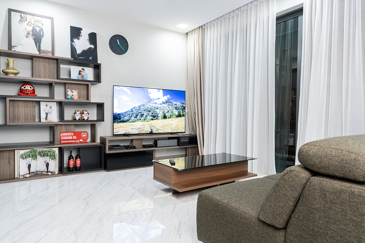 squarerooms sony tv screen living room