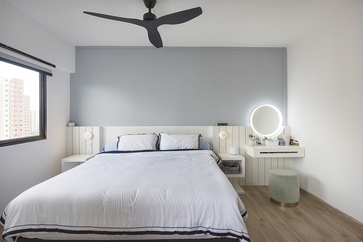 squarerooms design neu home renovation 5 room resale hdb minimalist white bedroom