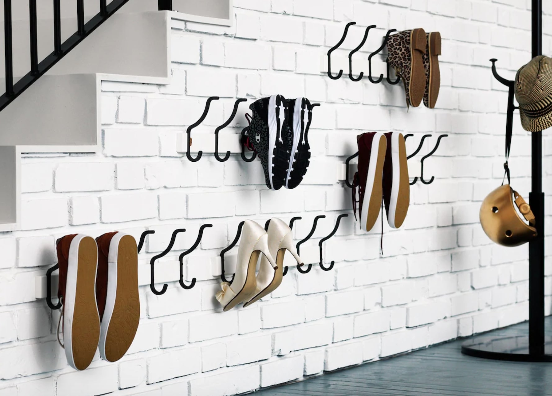 squarerooms-PINNIG-Rack-with-3-hooks-repurposed-shoe-storage-organisers