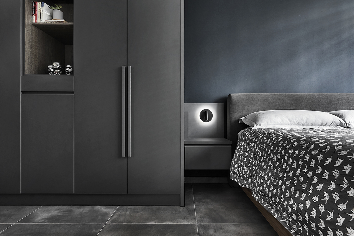 squarerooms blend by imc interior home design renovation makeover 4 room bto hdb flat minimalist dark grey bedroom master suite black blue