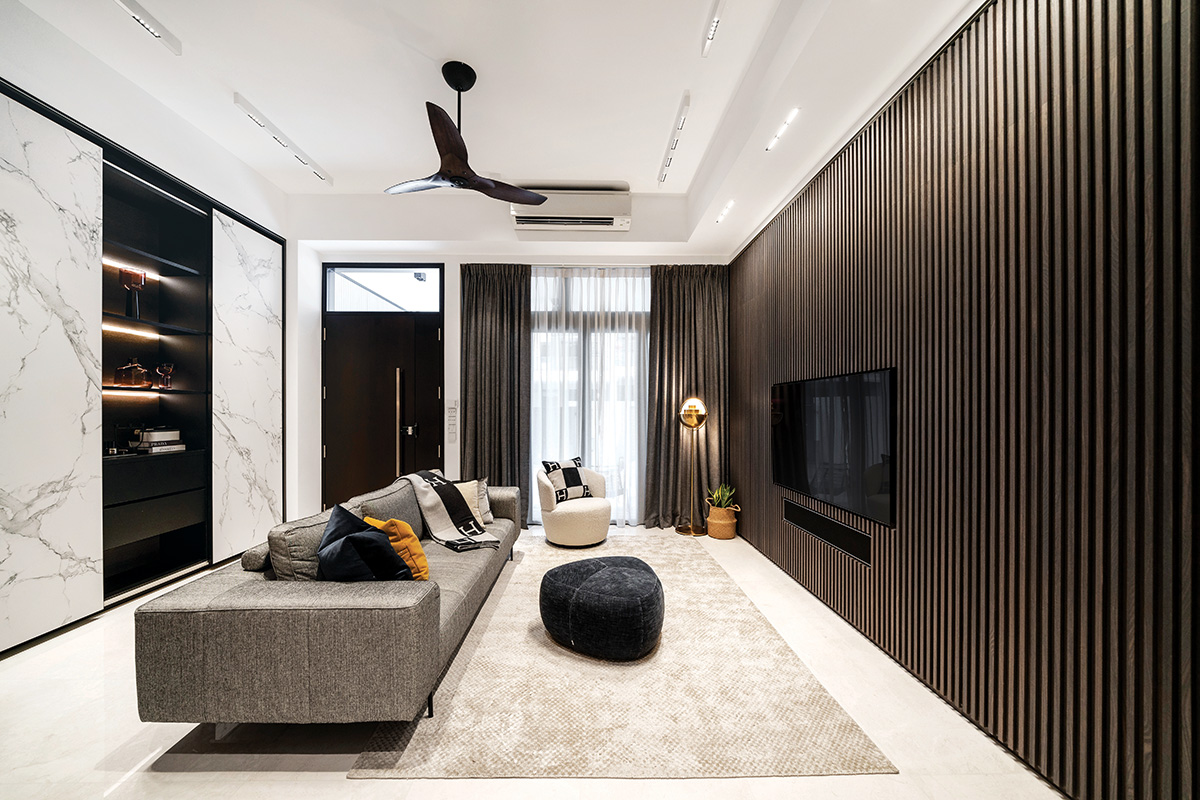 squarerooms mesh werk studio modern landed property house home renovation monochromatic luxury luxurious style look makeover living room marble wall display shelf illuminated black brown feature wall dark luxury luxurious