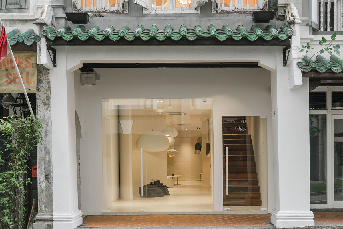 squarerooms sol luminaire galerie 5 new lighting showroom luxury shop craig road store front