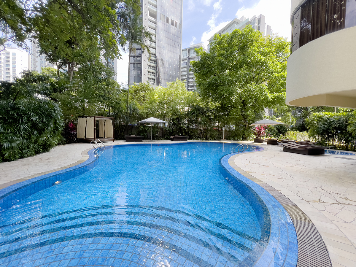 coliwoo orchard service apartment singapore swimming pool